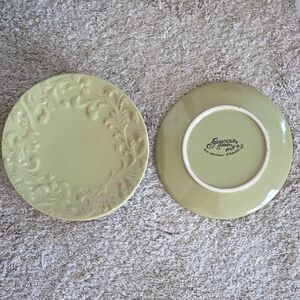Gratious Good Acanthus Green Salad Plates